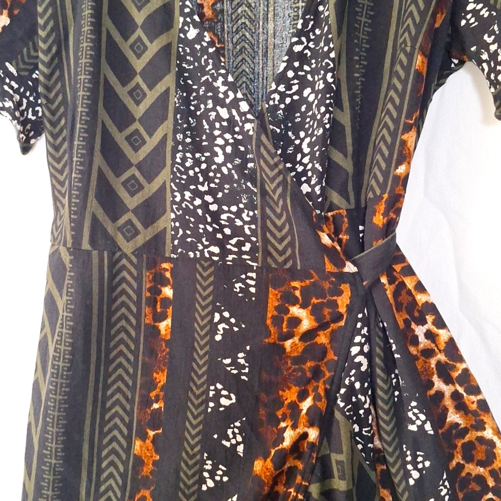 3/$20--Animal Print Cotton Wrap Dress With Ruffles, Sz 4, NWOT - Picture 6 of 14